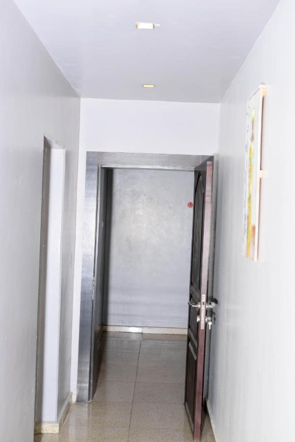 Hotel The Ambassador Abuja Exterior foto