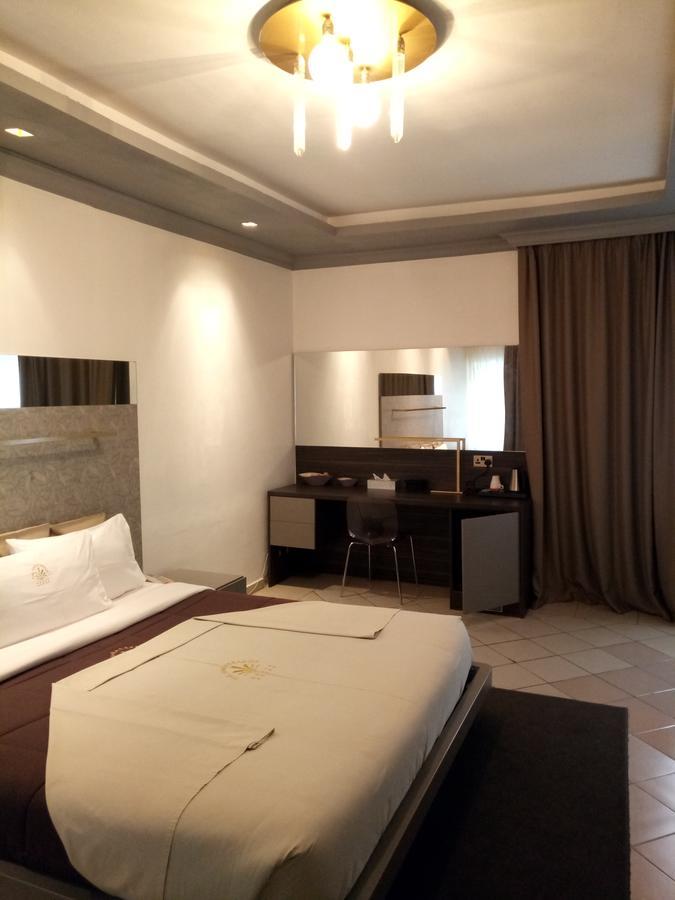 Hotel The Ambassador Abuja Exterior foto