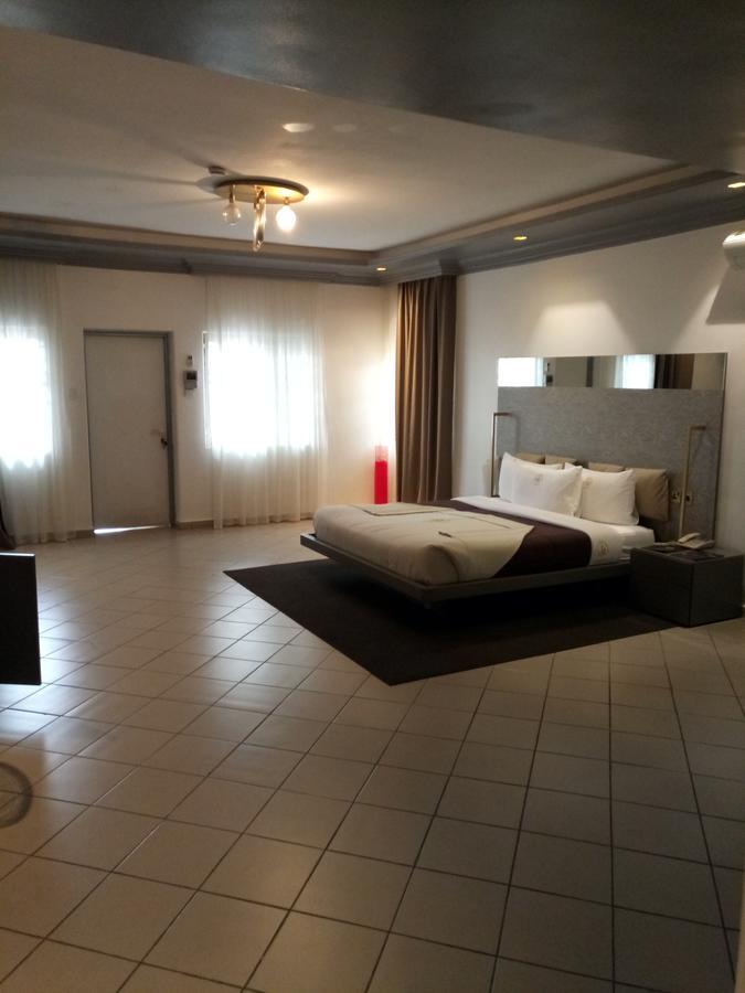 Hotel The Ambassador Abuja Exterior foto